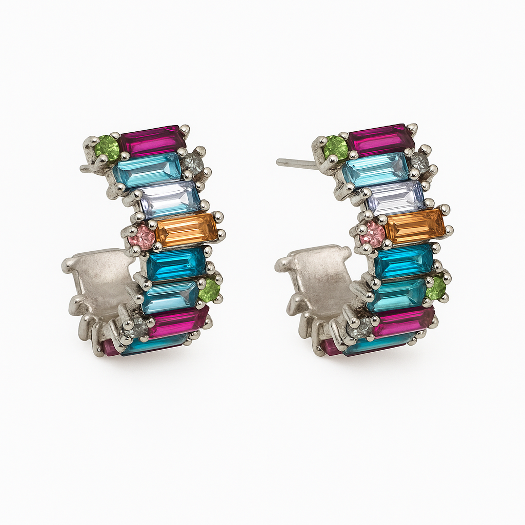 Brinco Elegance com cravejado em Pedra de Zircônia