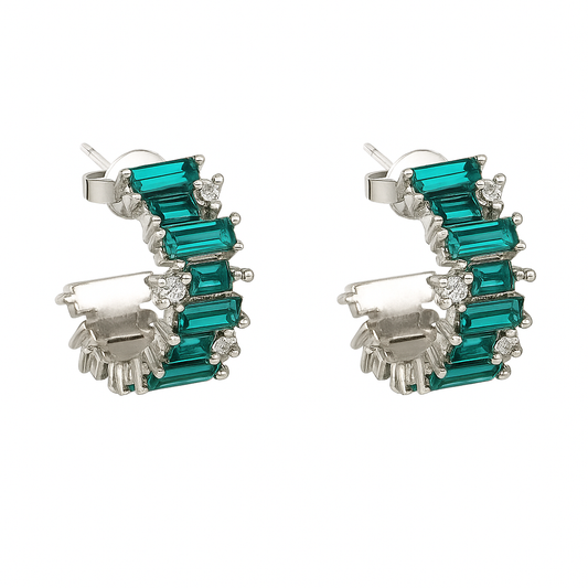 Brinco Elegance com cravejado em Pedra de Zircônia